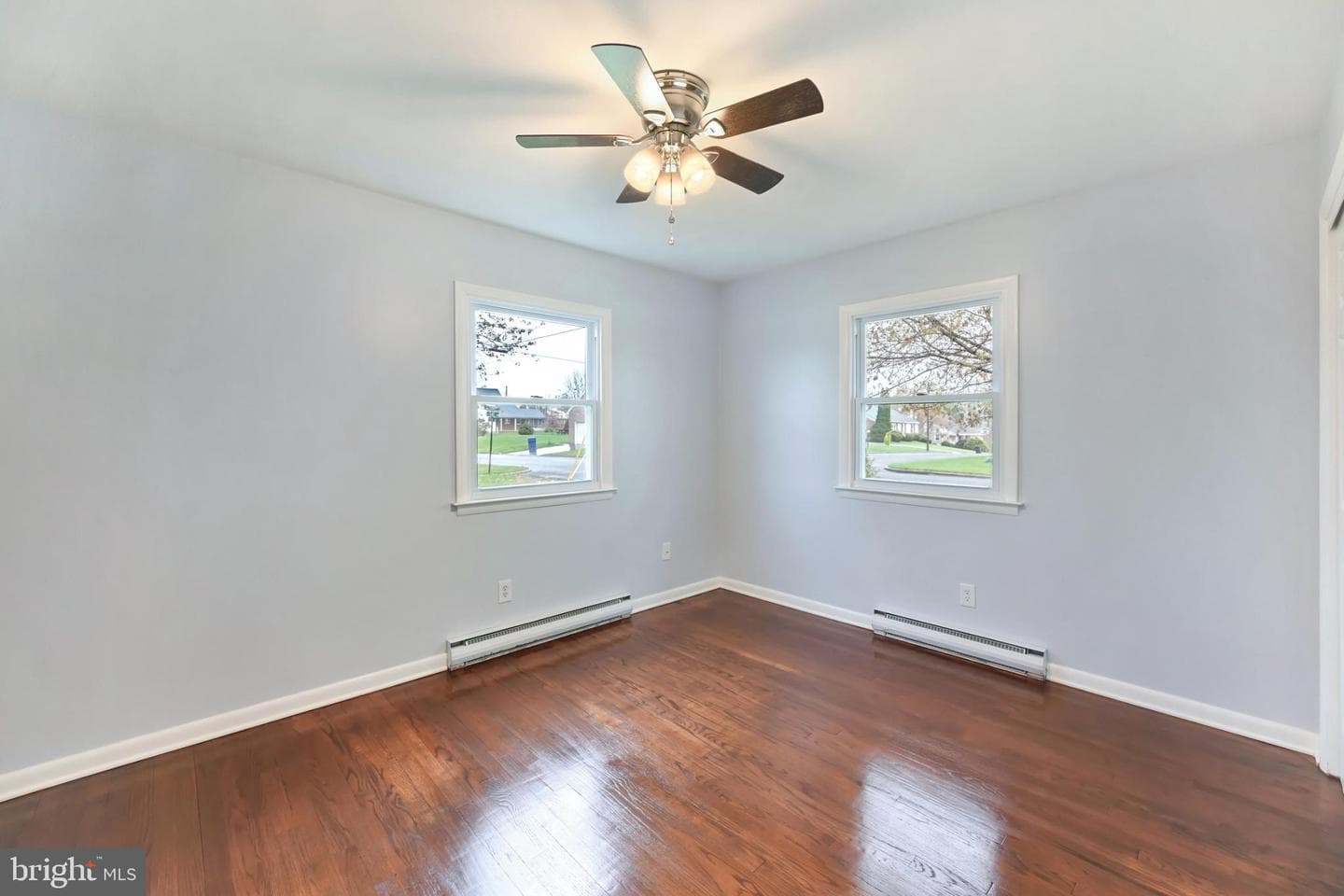 33 Ridge Avenue photo 24