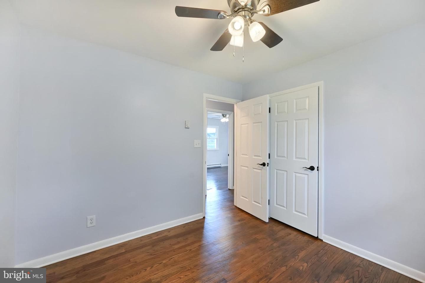 33 Ridge Avenue photo 27