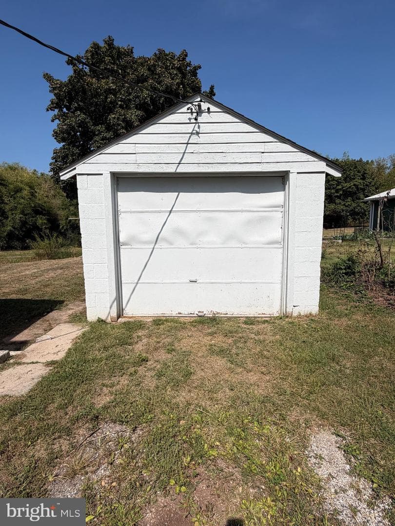 34 W Hanover Street photo 7