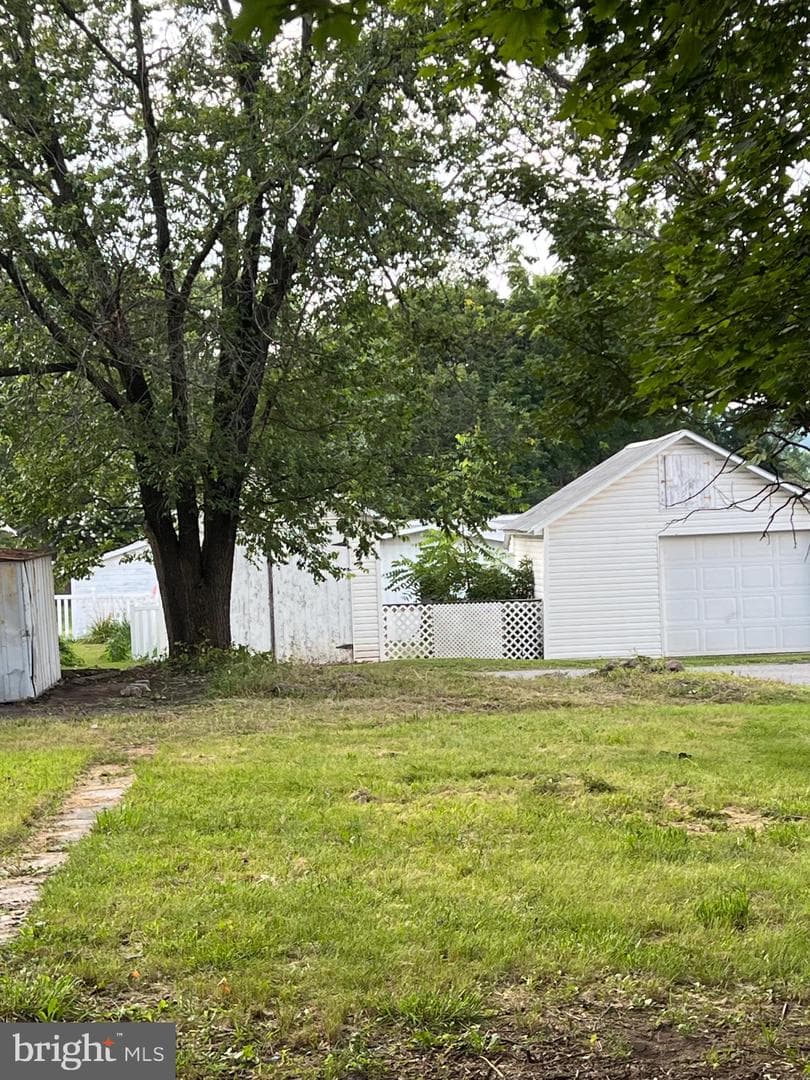 16 W Main Street photo 31