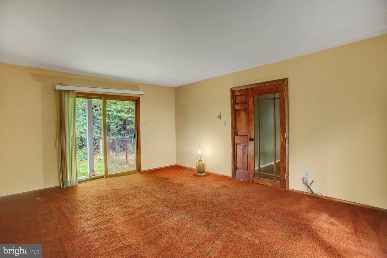 721 Narrows Road photo 17