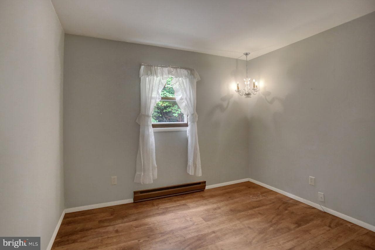 721 Narrows Road photo 21