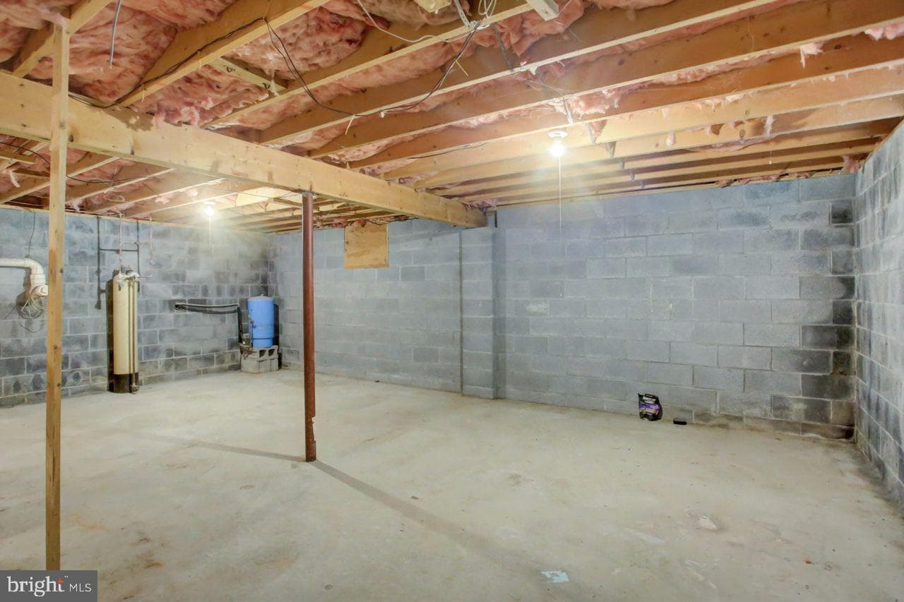 721 Narrows Road photo 34