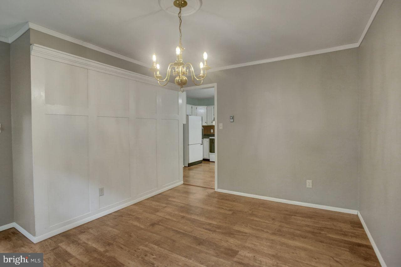 721 Narrows Road photo 8