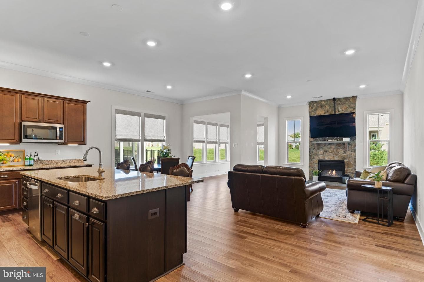 33 Rolling Hills Way photo 2