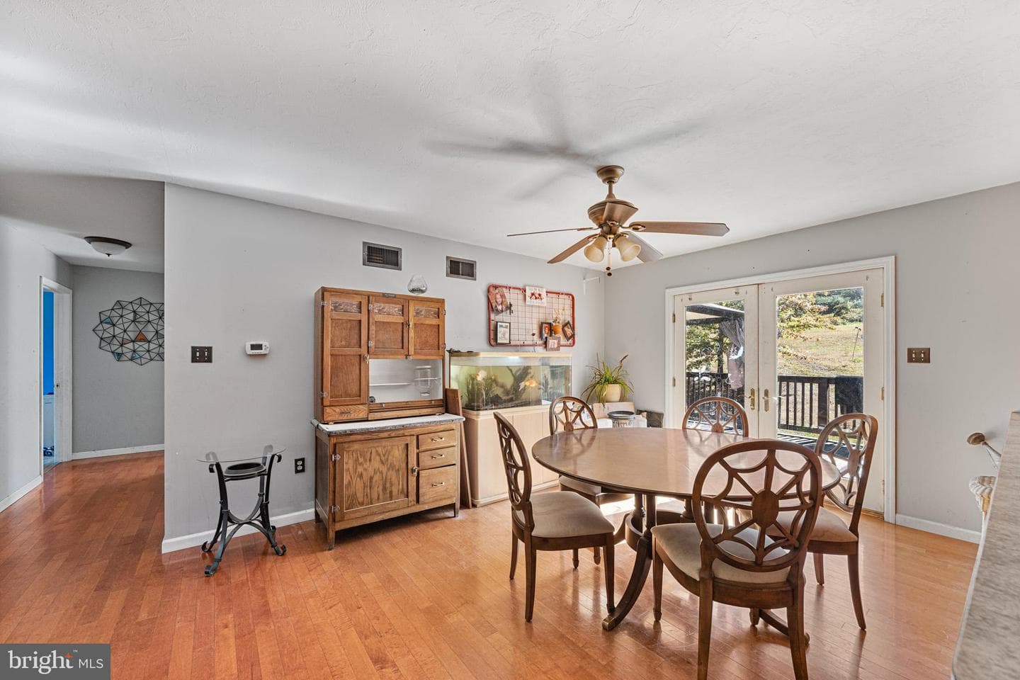 225 Pine Ridge Road photo 8