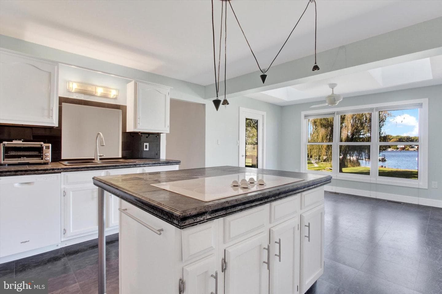 400 Lake Meade Drive photo 18