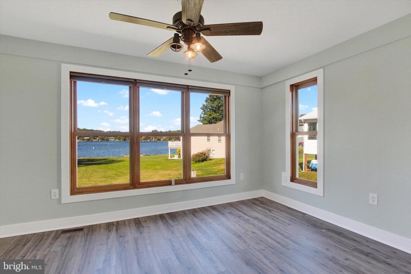 400 Lake Meade Drive photo 28