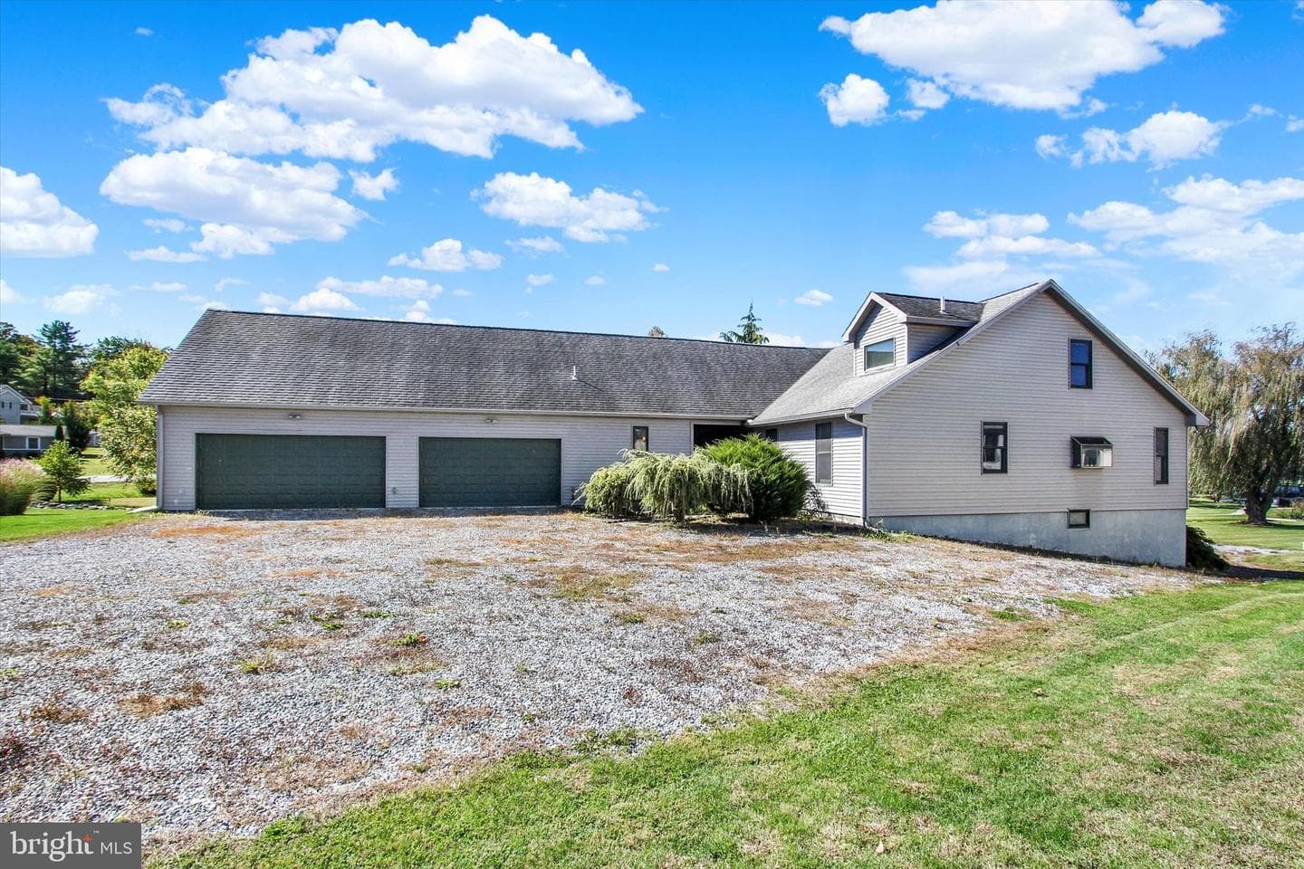 400 Lake Meade Drive photo 3