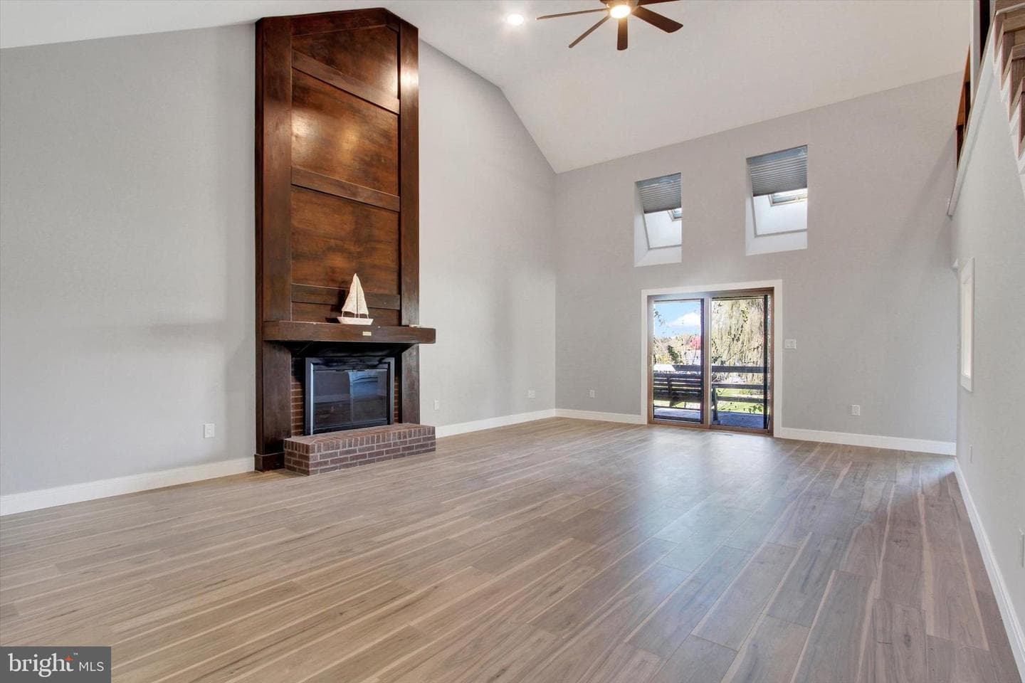 400 Lake Meade Drive photo 7