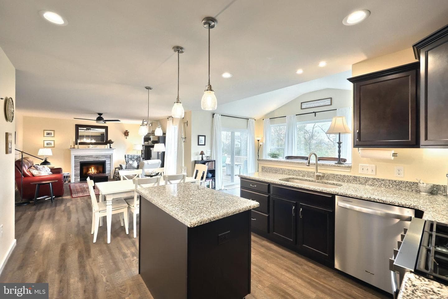 248 Jessica Drive photo 31