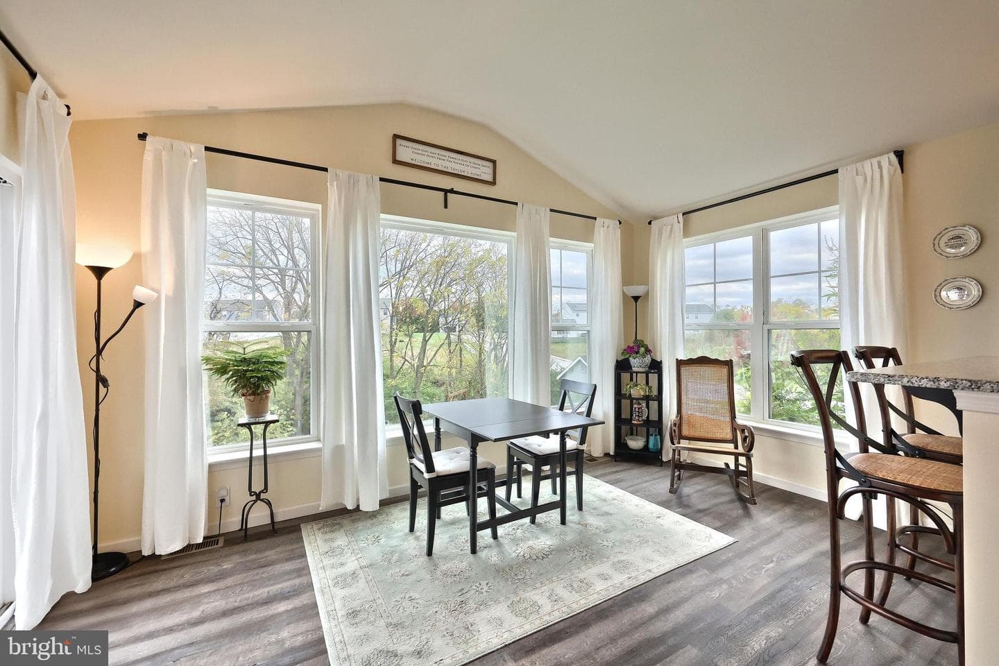 248 Jessica Drive photo 32