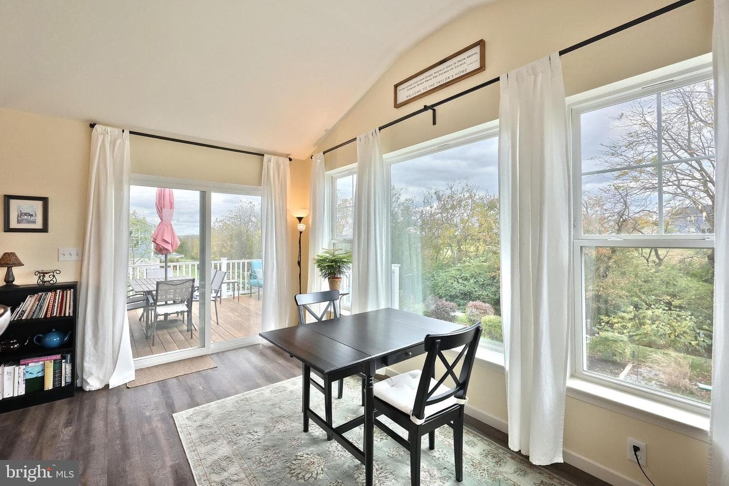 248 Jessica Drive photo 33