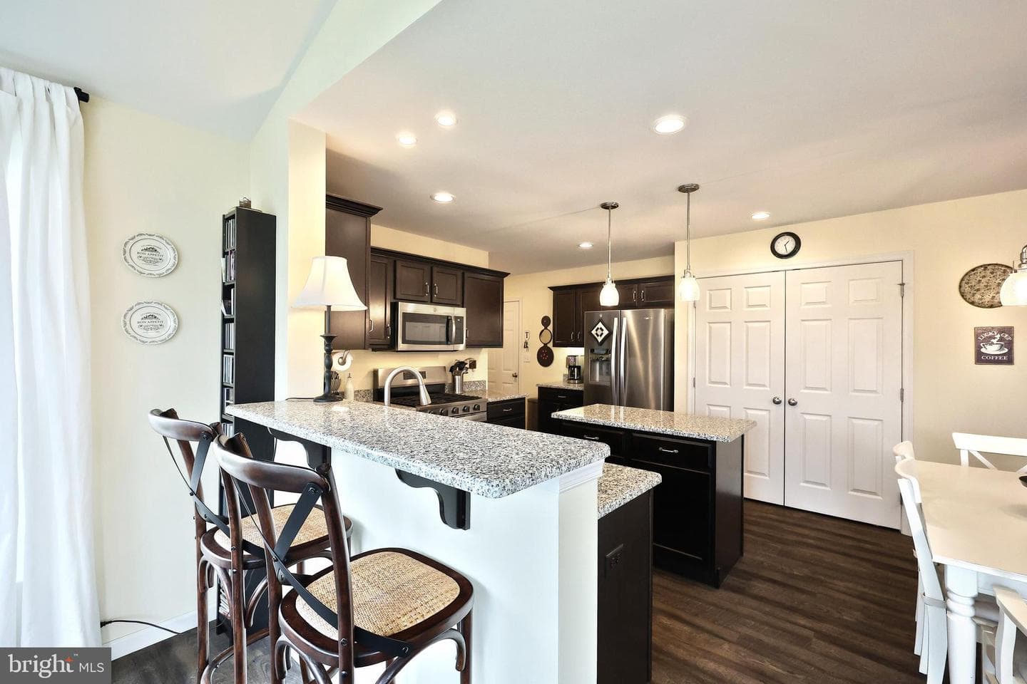 248 Jessica Drive photo 34