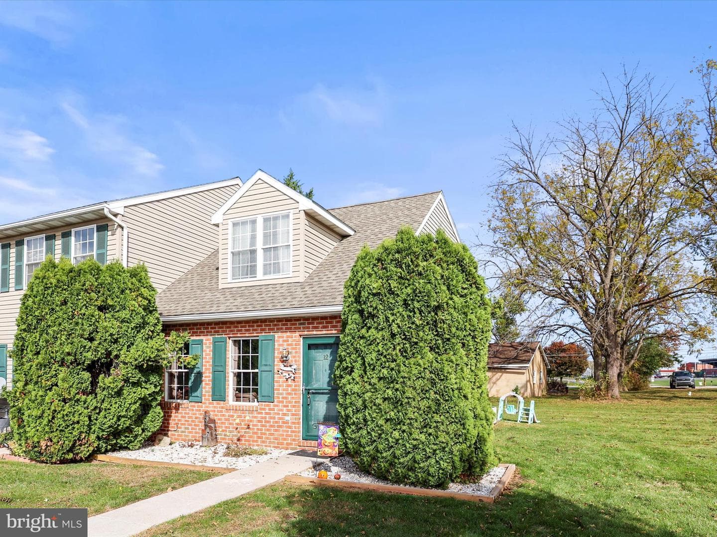 12 Fiddler Drive photo 3