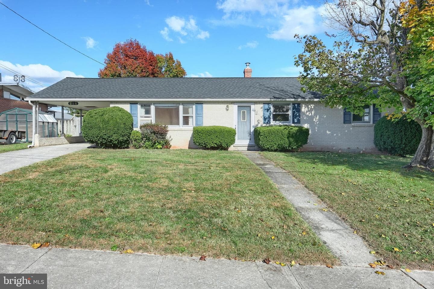 214 Lindy Avenue photo 2