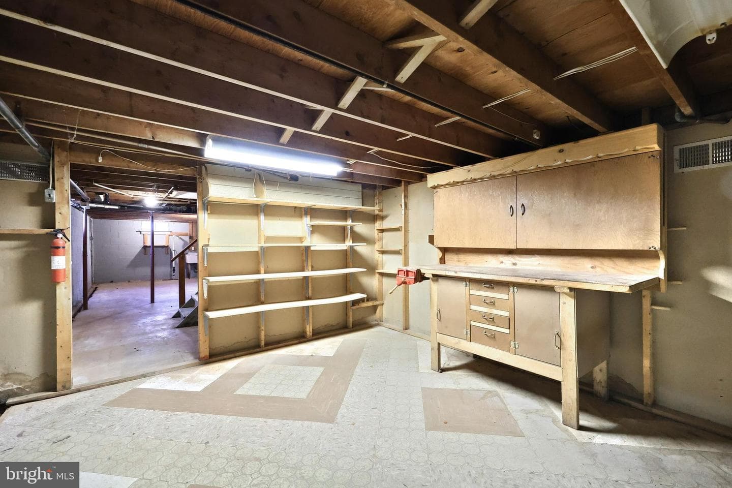 214 Lindy Avenue photo 39