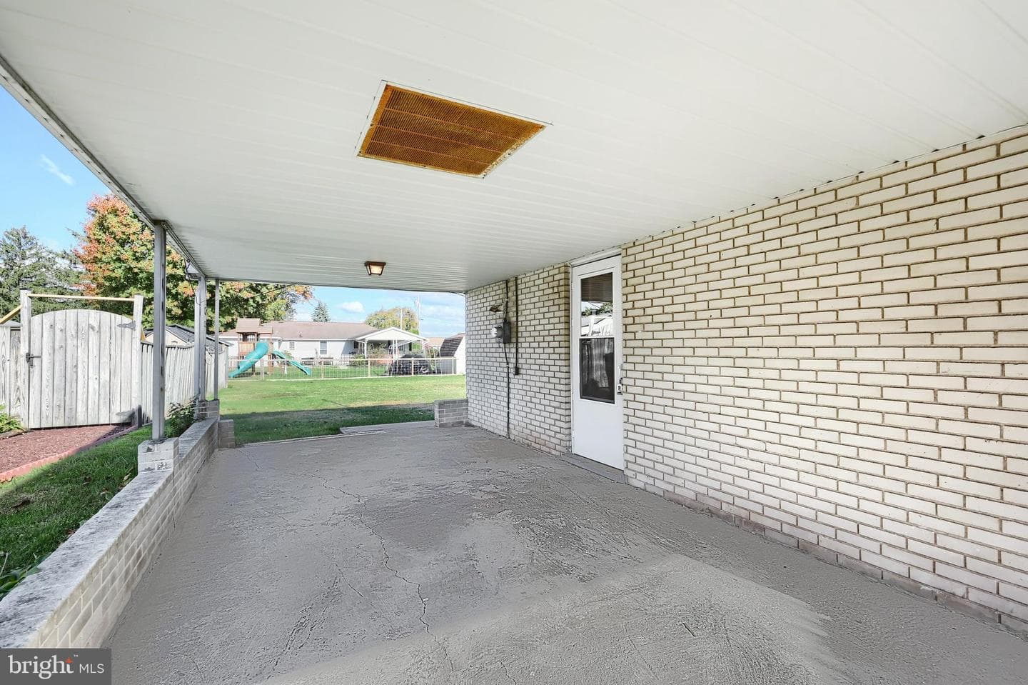 214 Lindy Avenue photo 7
