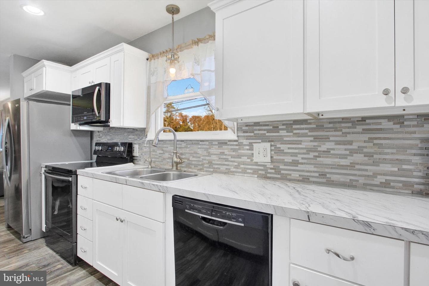1365 Hanover Road photo 11