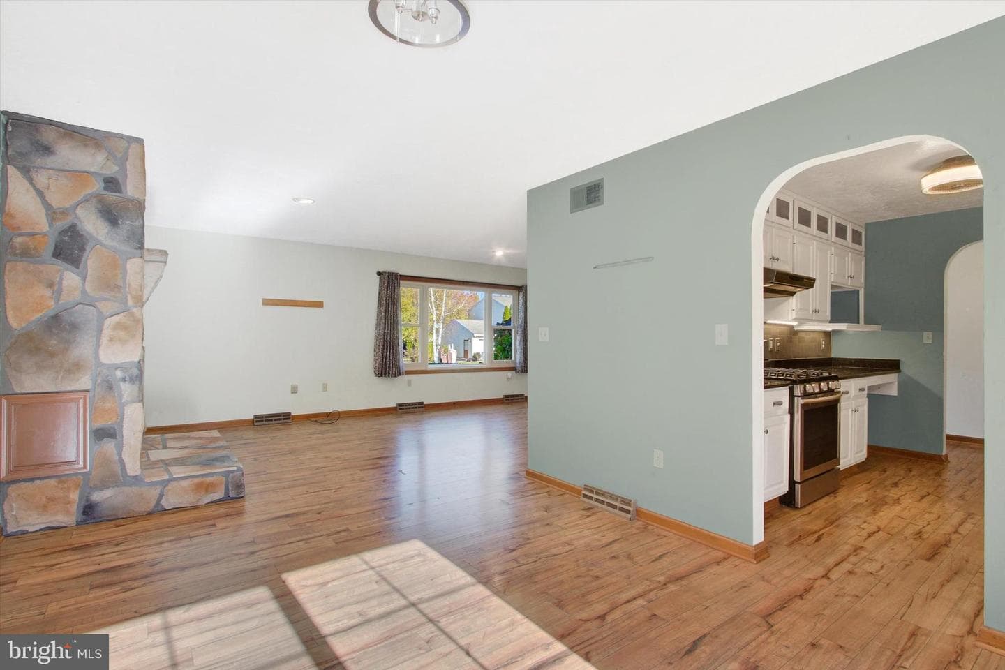 40 Glenwood Drive photo 10