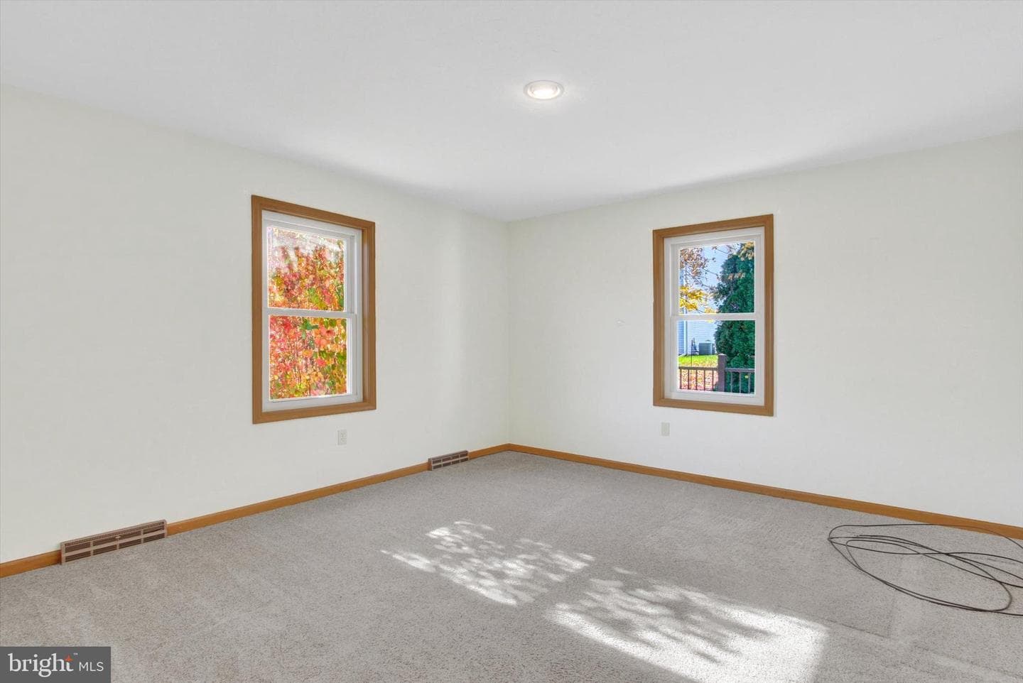 40 Glenwood Drive photo 18