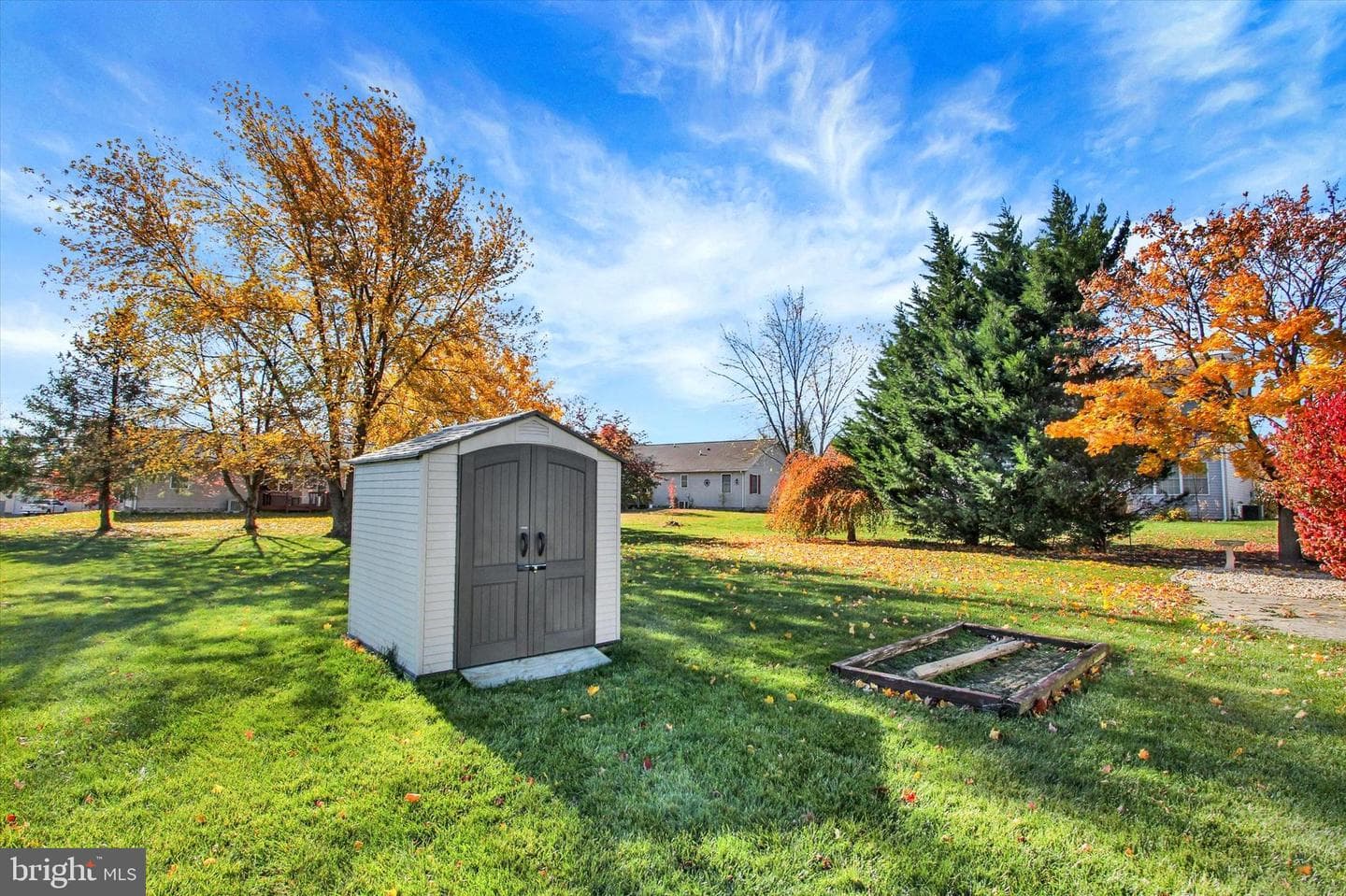 40 Glenwood Drive photo 27