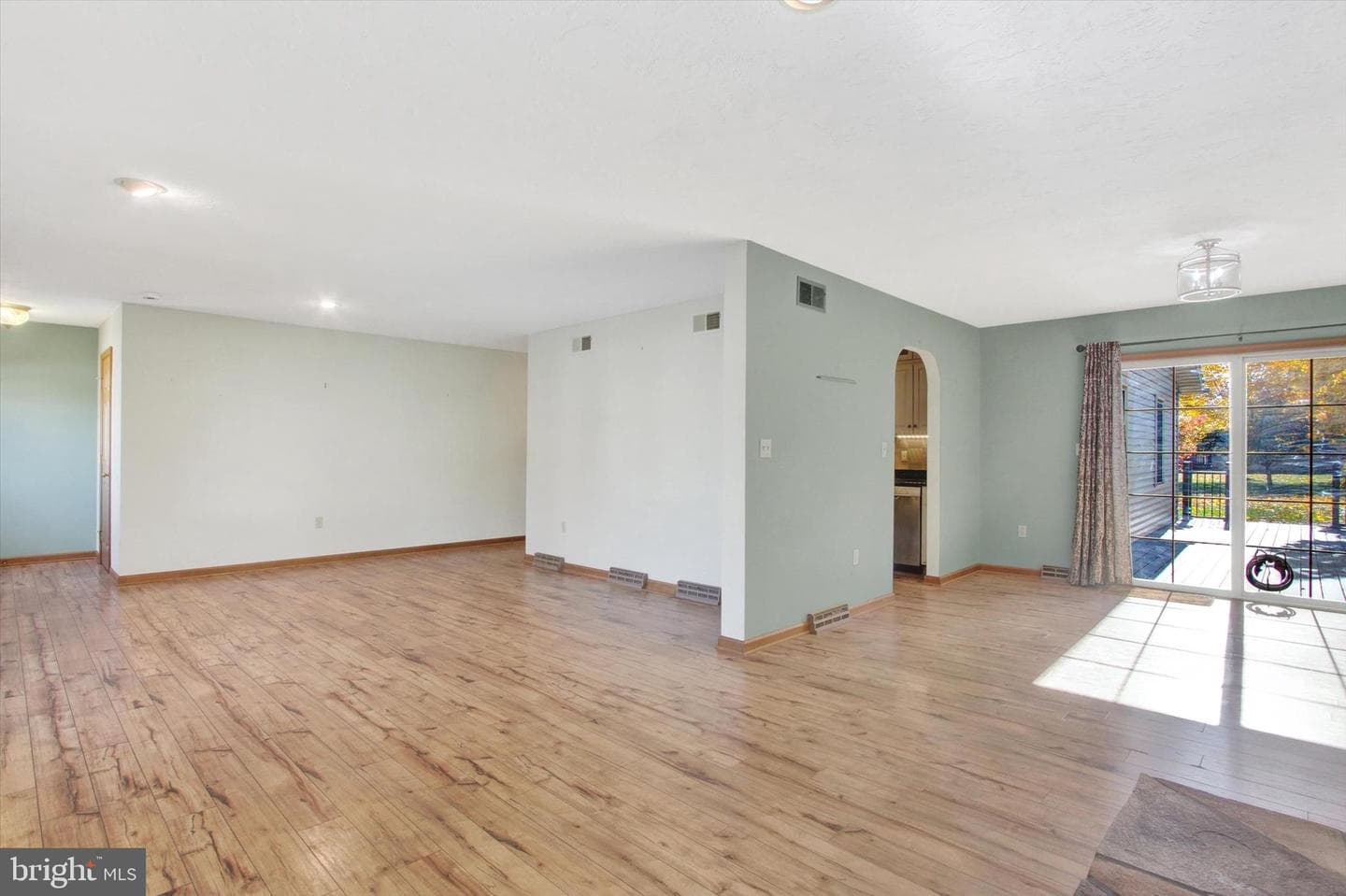 40 Glenwood Drive photo 8