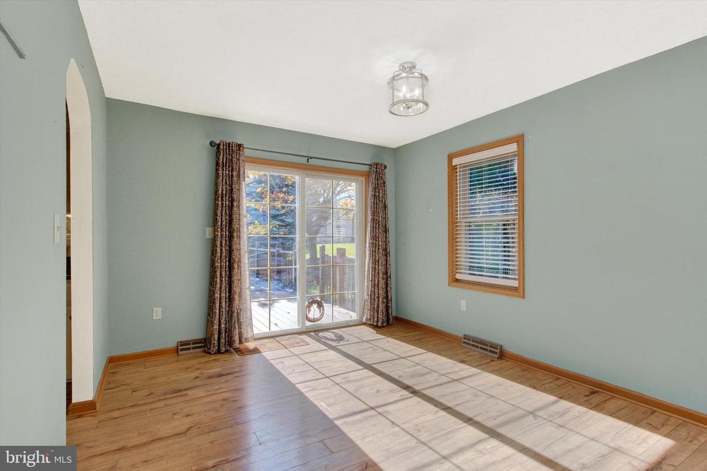 40 Glenwood Drive photo 9