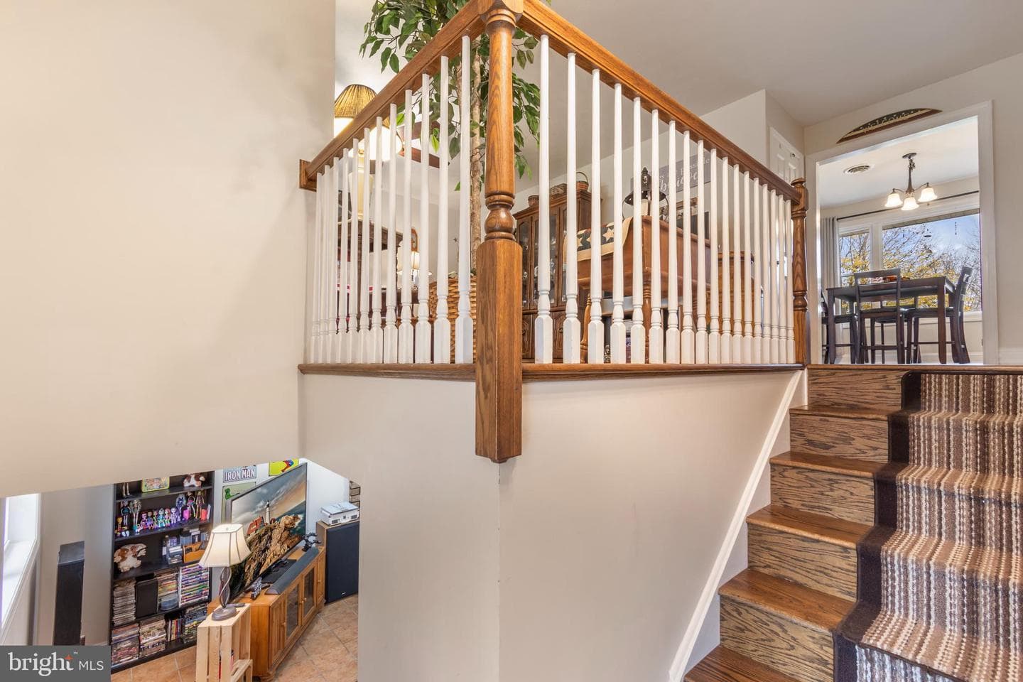 1077 Pine Grove Road photo 2
