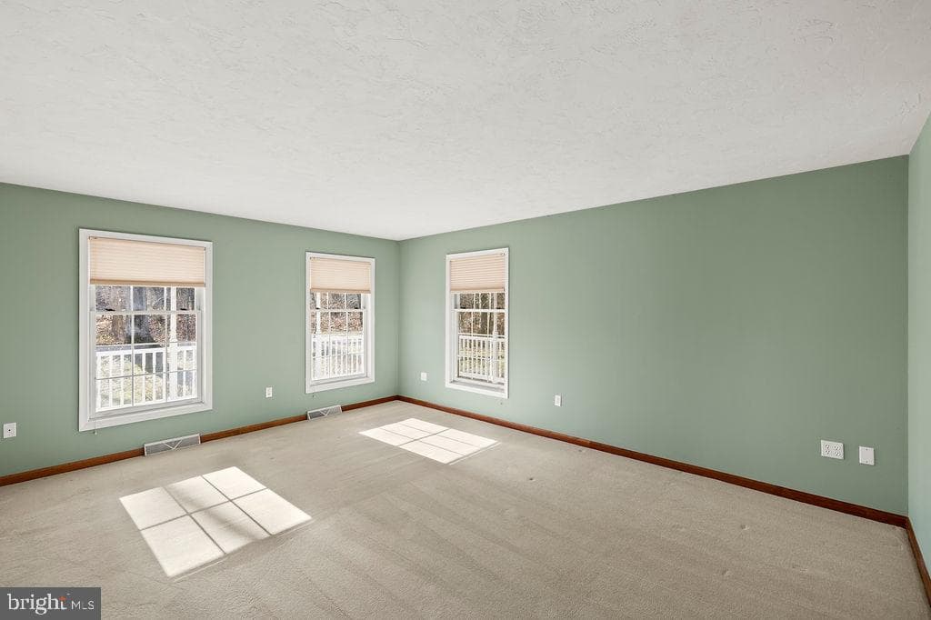 105 Round Top Lane photo 12
