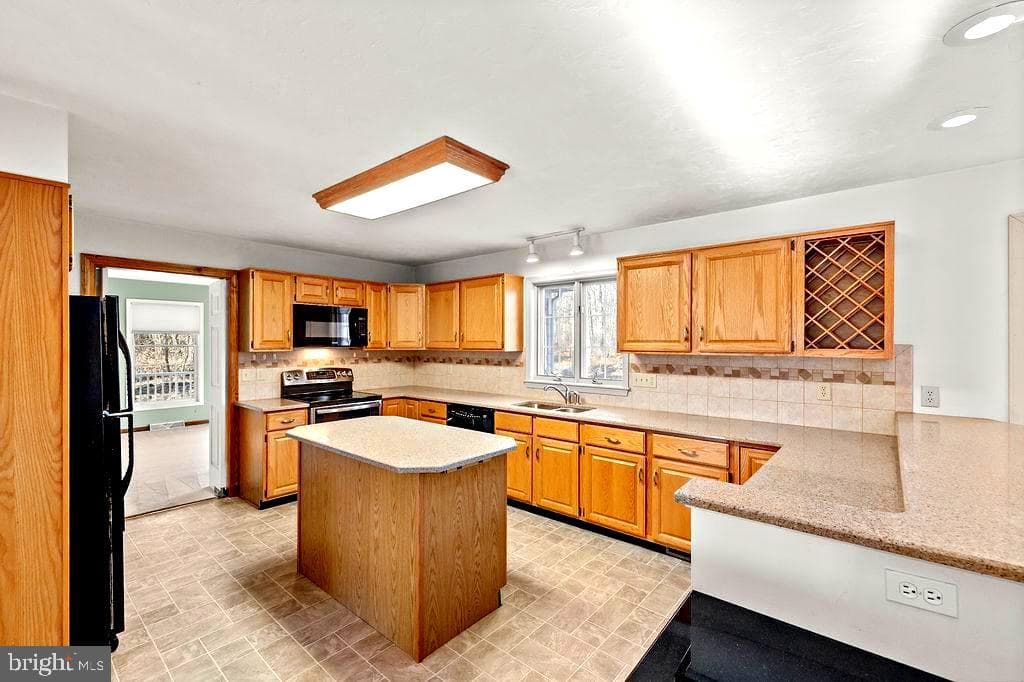 105 Round Top Lane photo 15