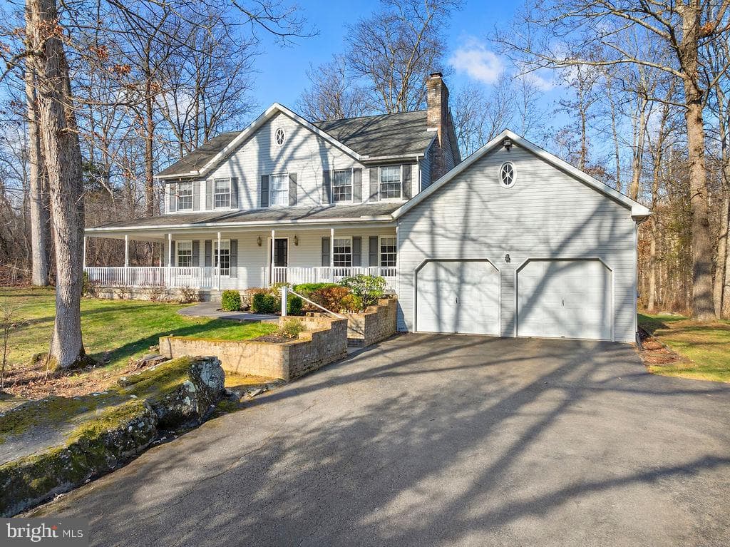 105 Round Top Lane photo 2