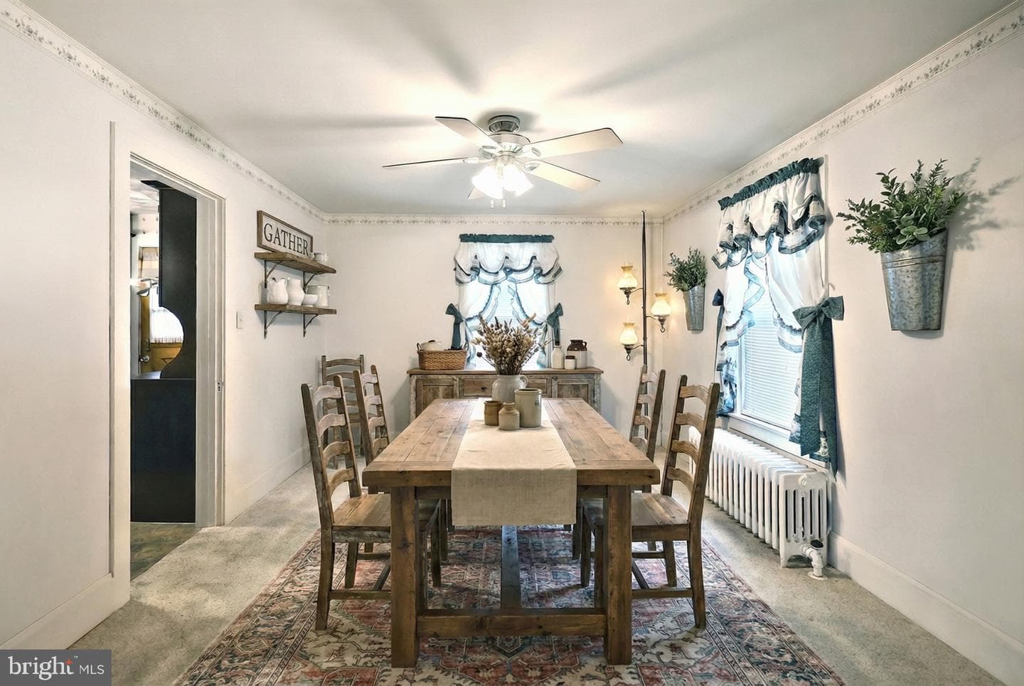 152 W York Street photo 14
