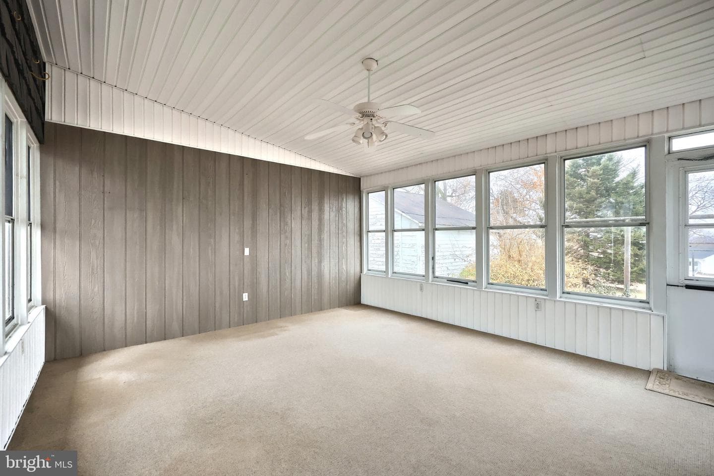 152 W York Street photo 21