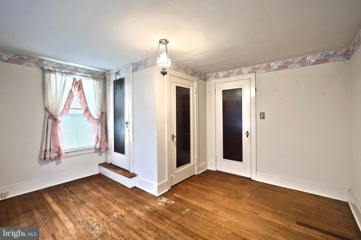 152 W York Street photo 29