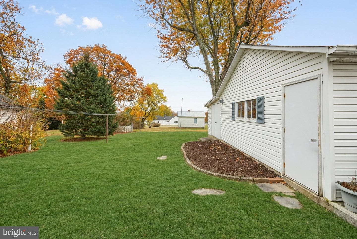 152 W York Street photo 44