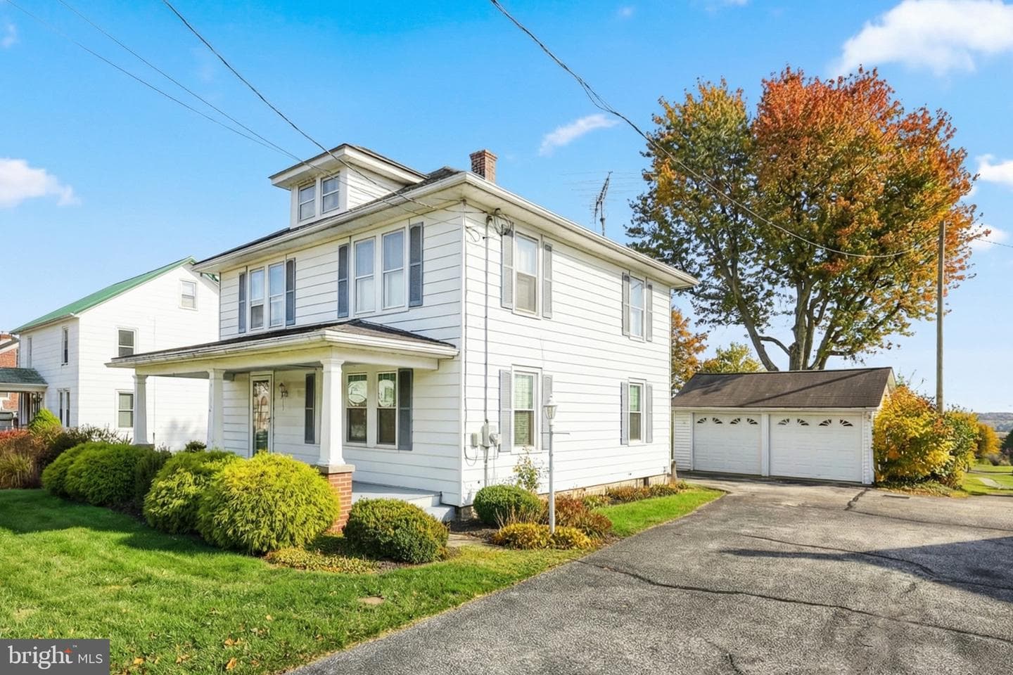 152 W York Street photo 5