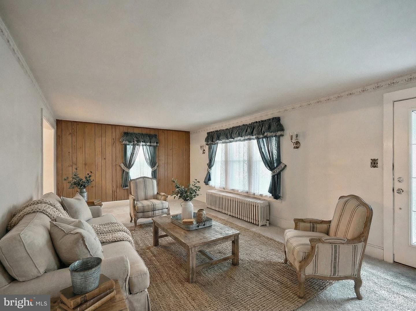 152 W York Street photo 8