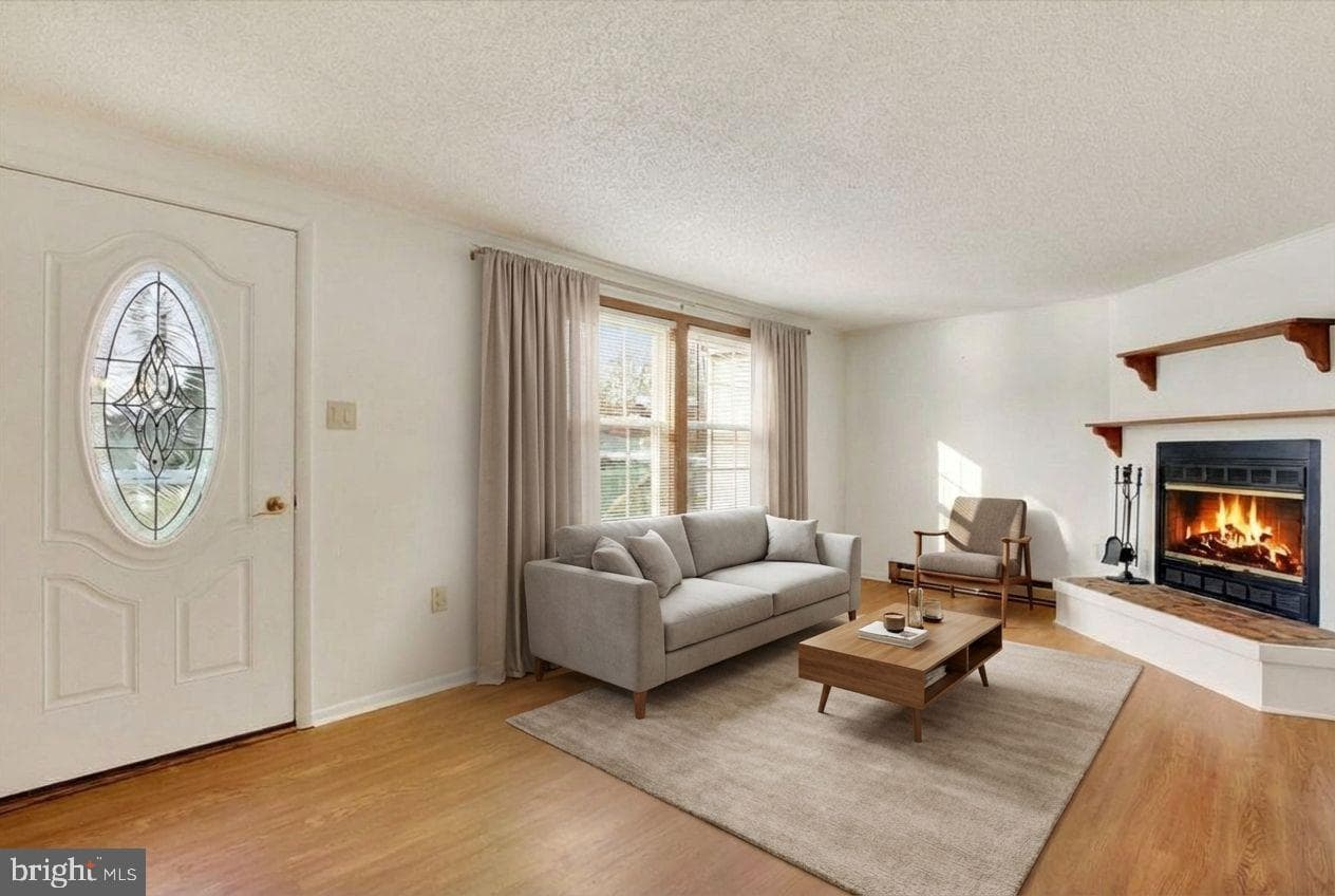 27 Mccandless Drive photo 3