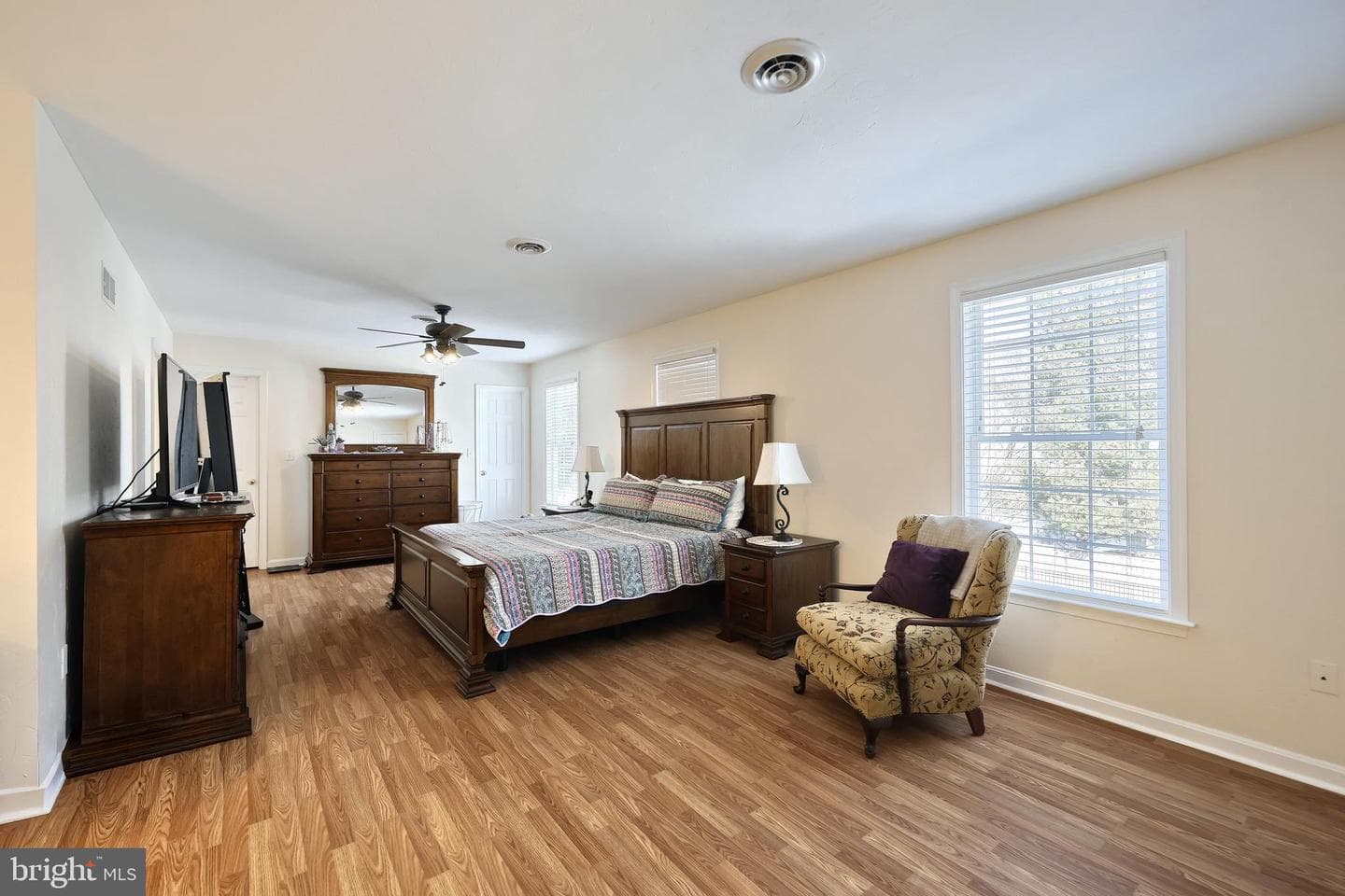 1 Hickory Lane photo 16
