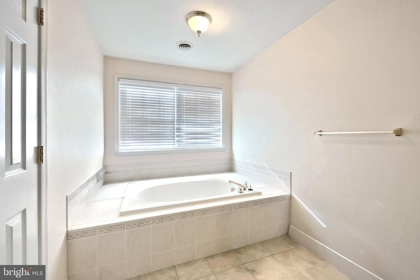 1 Hickory Lane photo 19