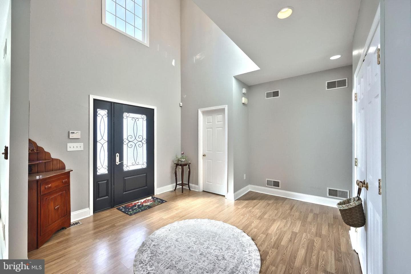 1 Hickory Lane photo 3