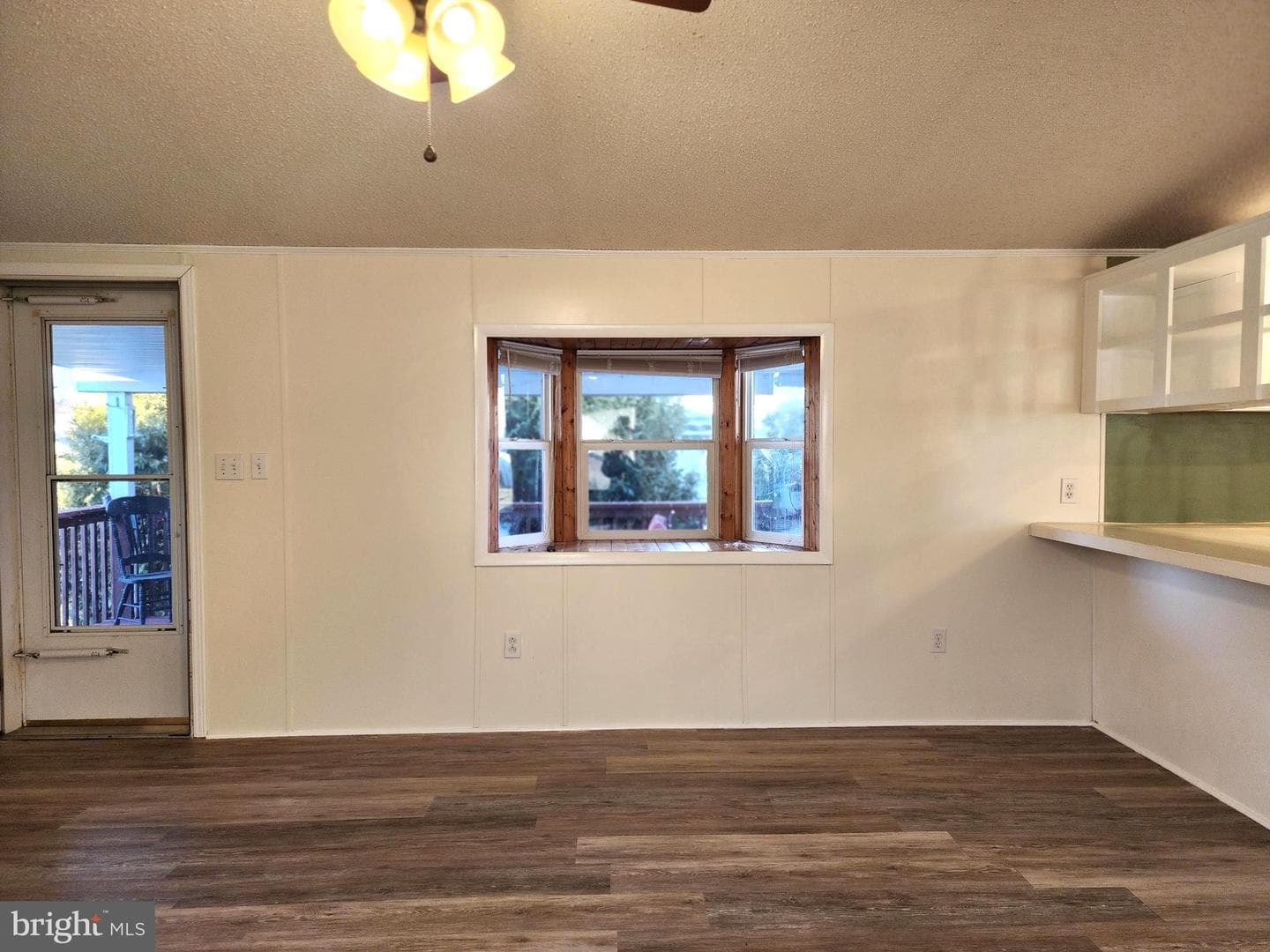 63 Walker Avenue photo 11