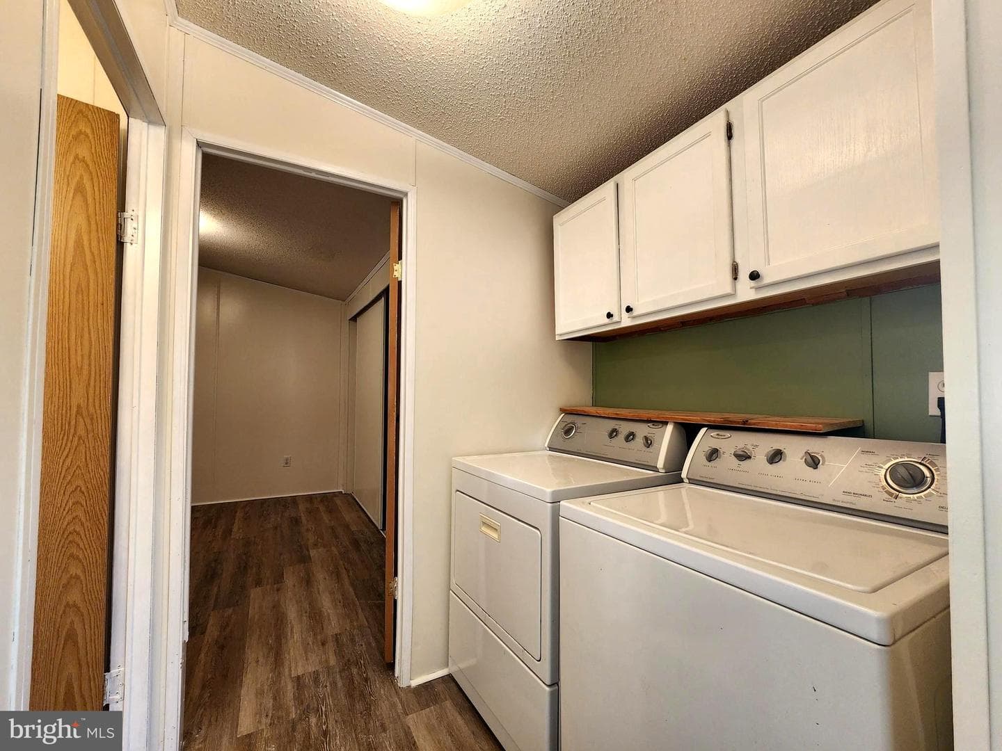 63 Walker Avenue photo 16