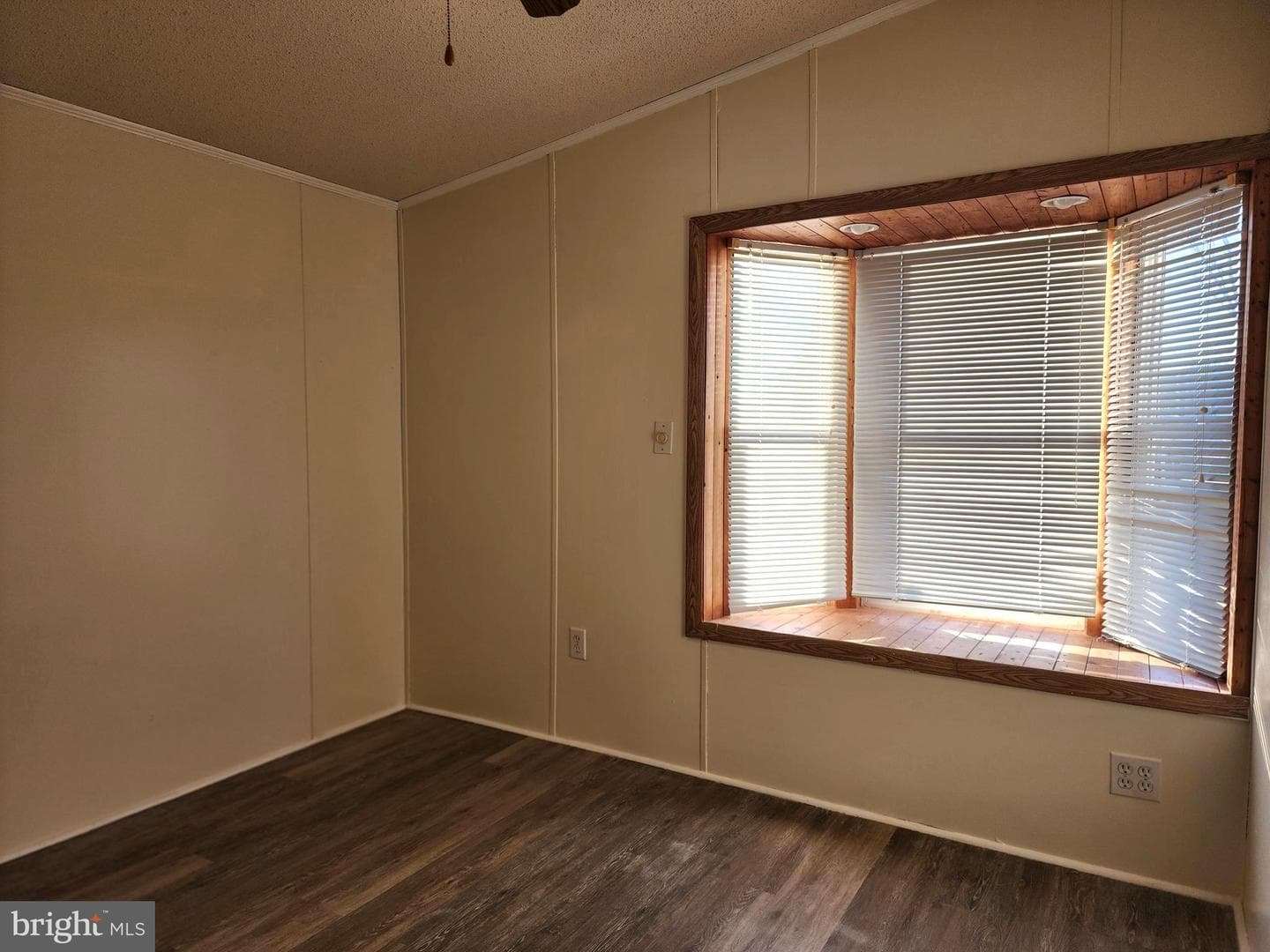 63 Walker Avenue photo 25