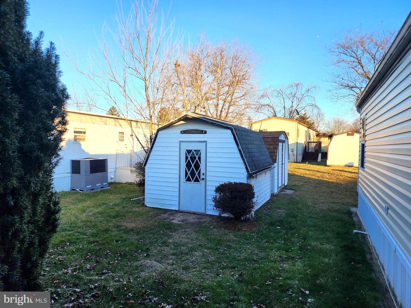 63 Walker Avenue photo 28