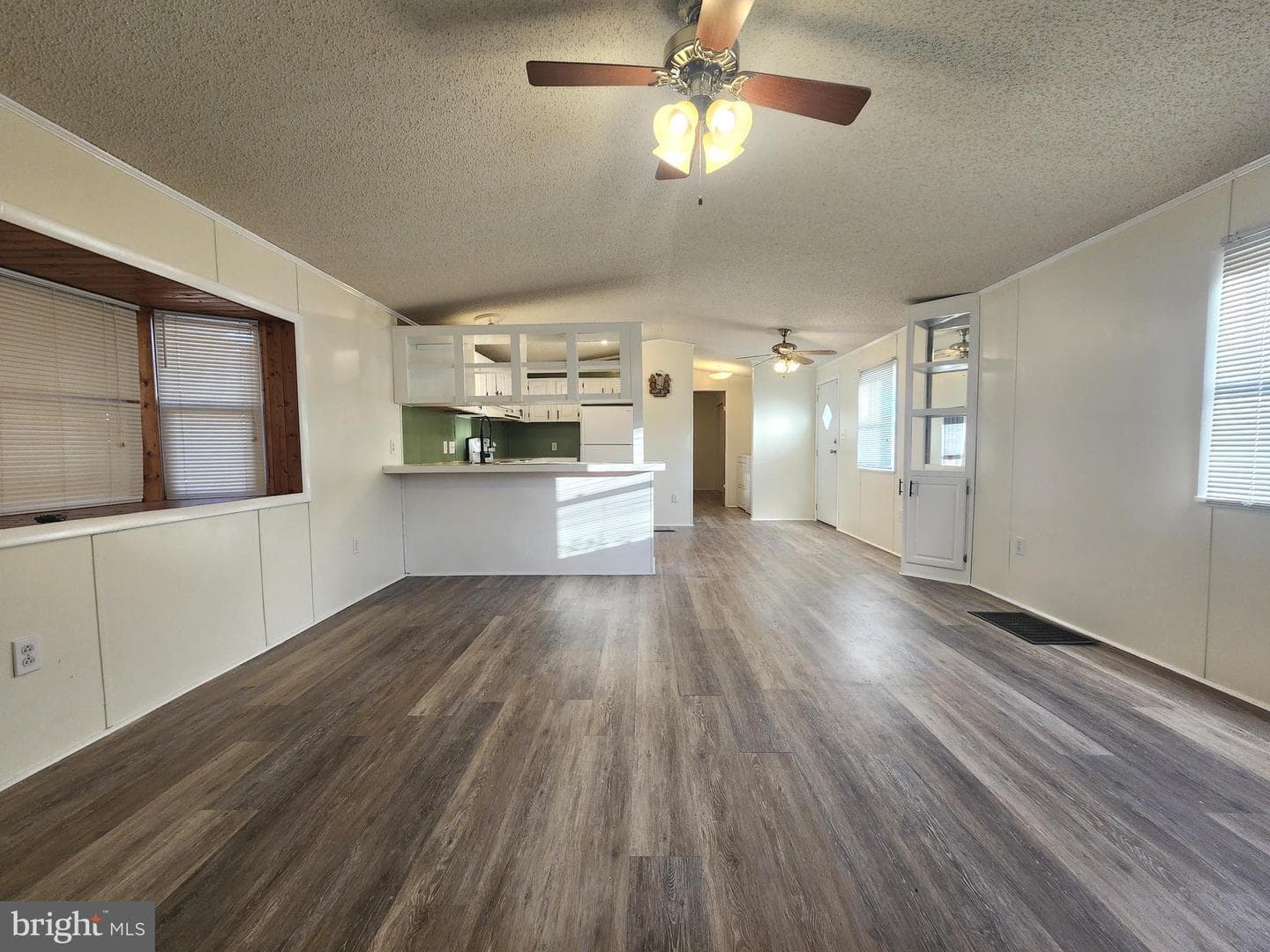 63 Walker Avenue photo 6