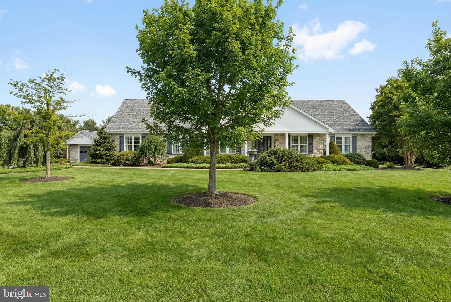 60 Hunters Circle photo 38