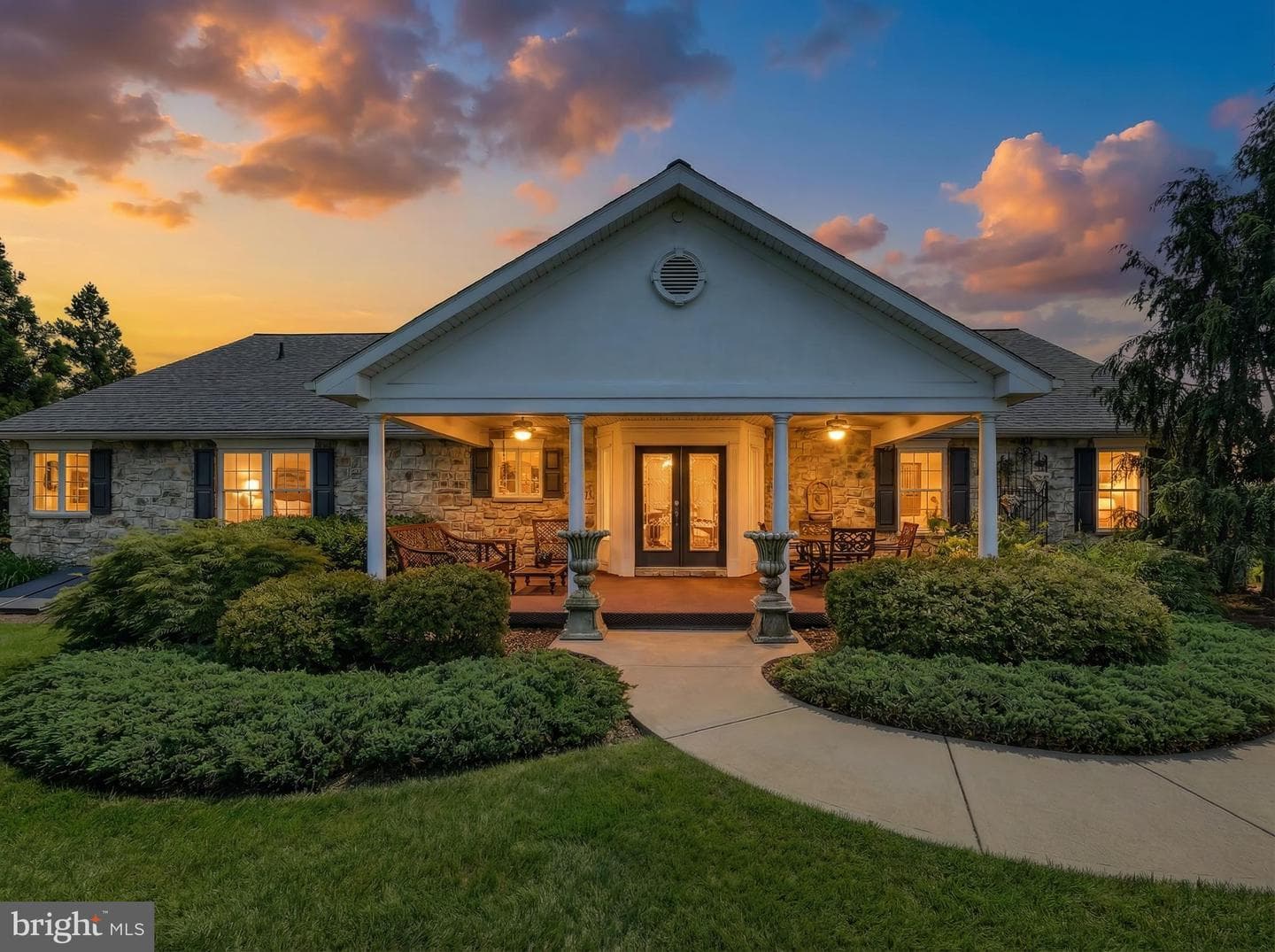 60 Hunters Circle photo 40