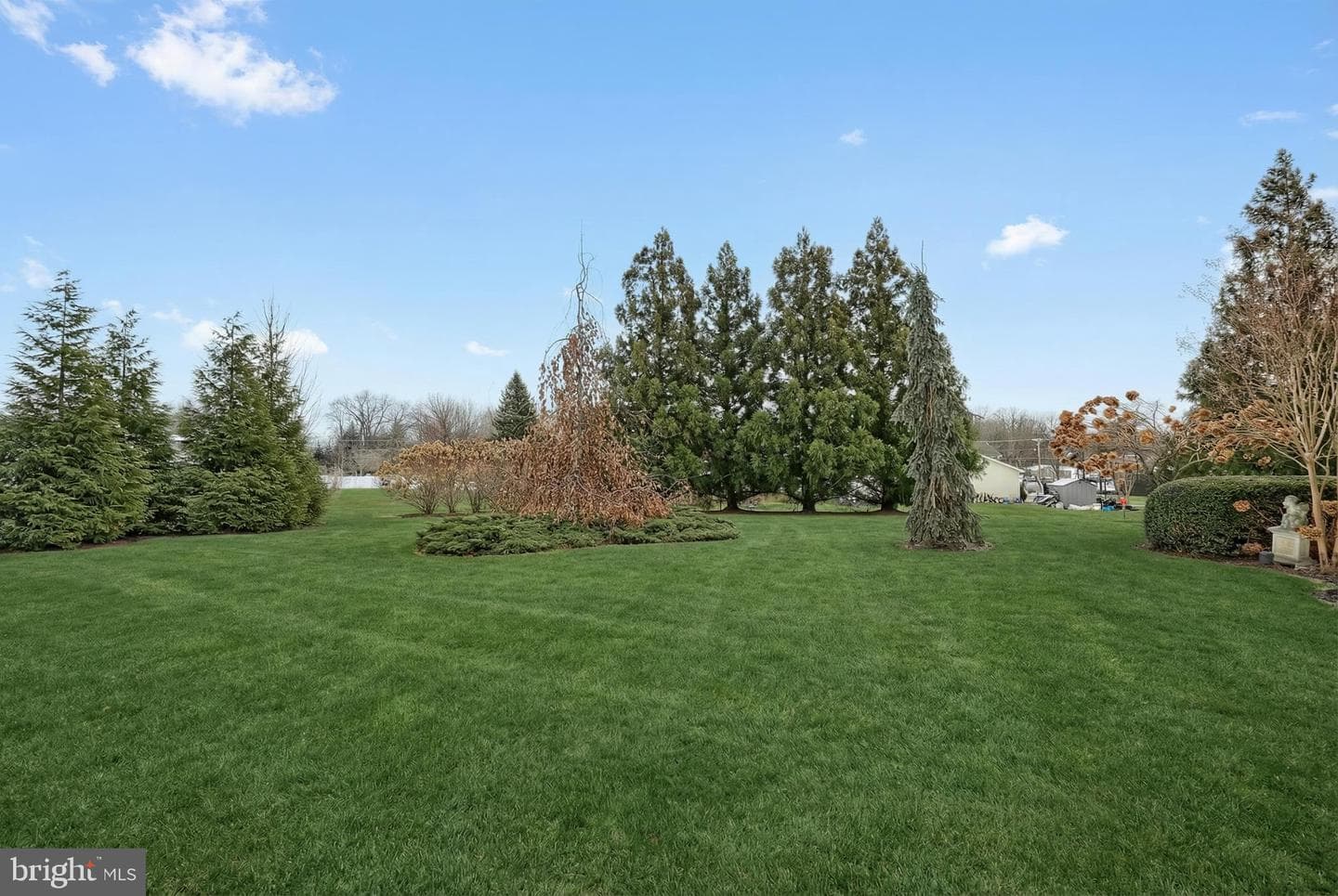 60 Hunters Circle photo 44
